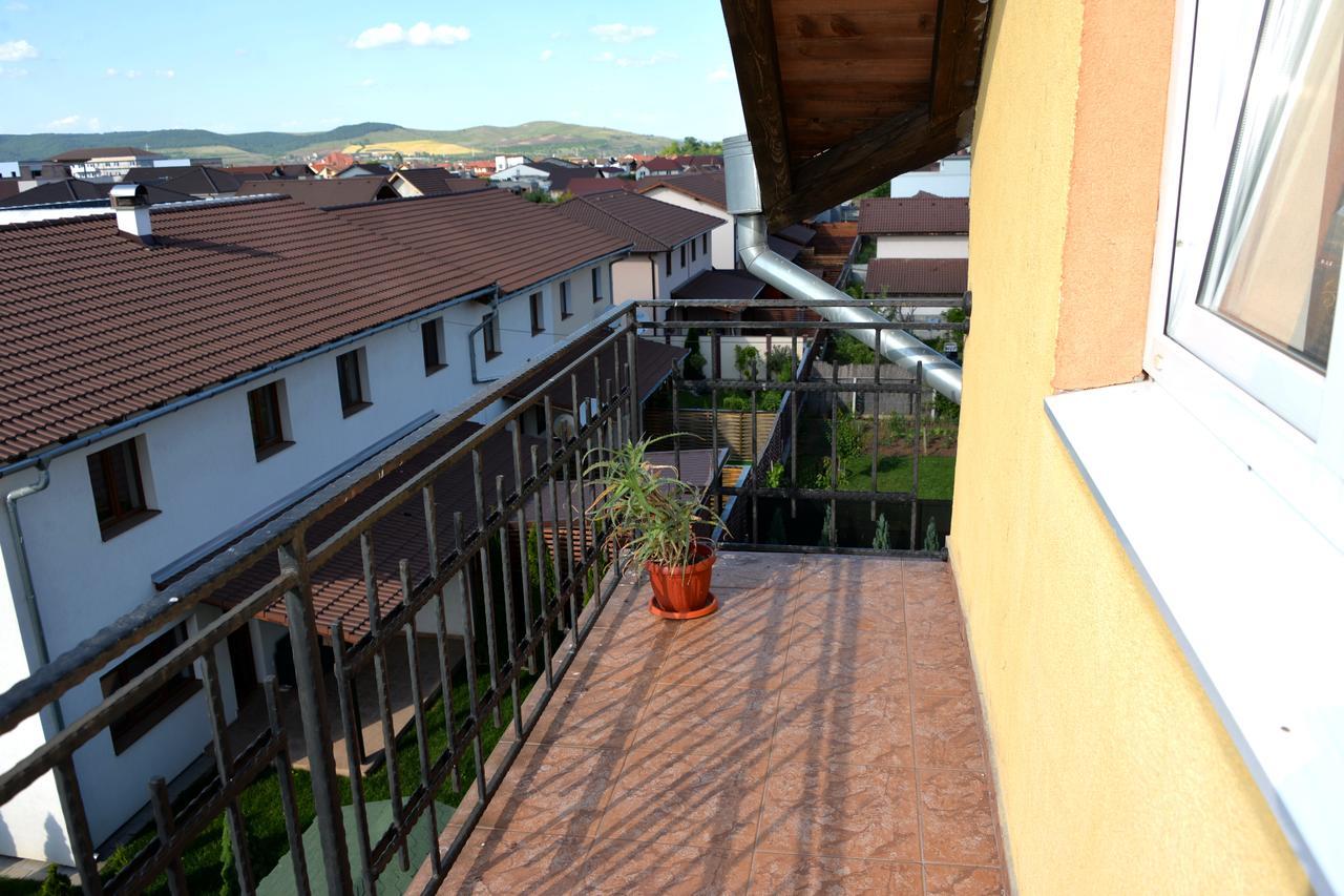 Ferienwohnung Apartament Rezidential - Alba Iulia Exterior foto